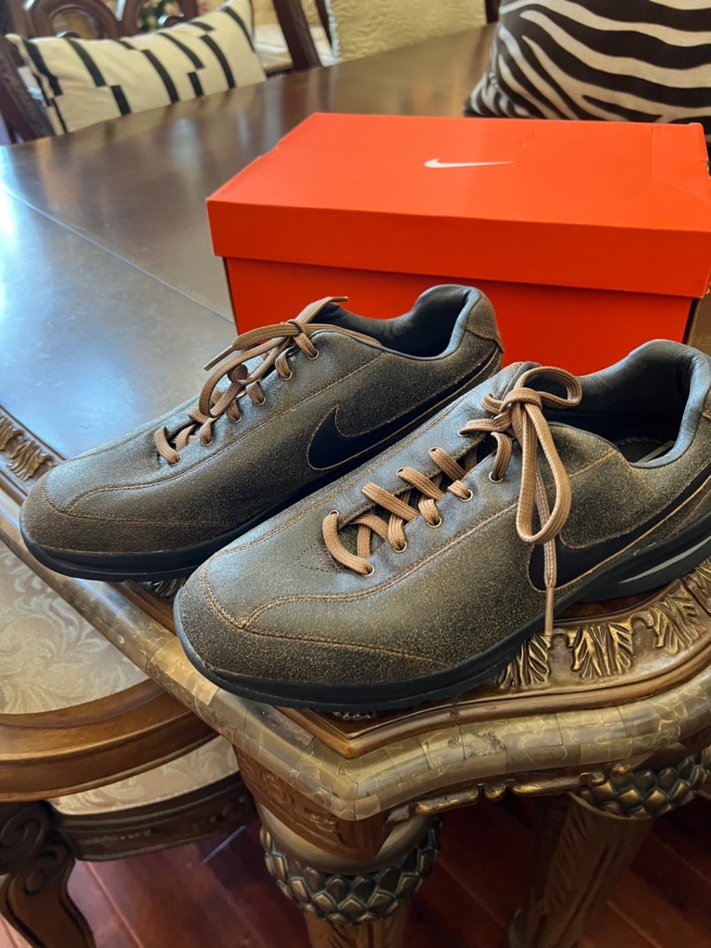 Nike ( performance ) shoes ( NWOT )